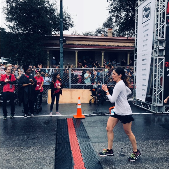 Meet your Posher, Lorena - Picture 1 of 1